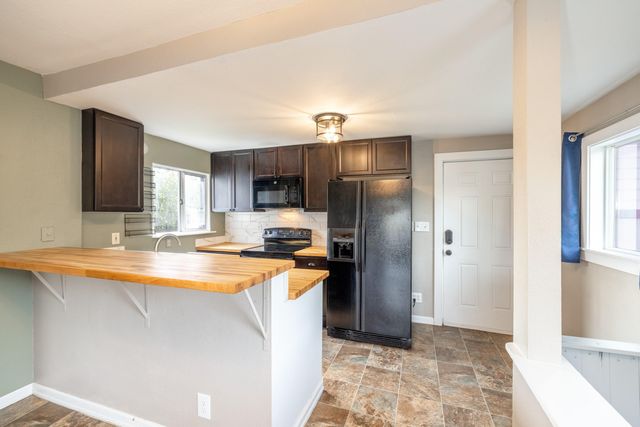 1109 W Nebraska Ave, Spokane, WA 99205