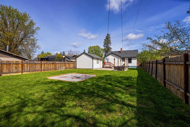 1109 W Nebraska Ave, Spokane, WA 99205