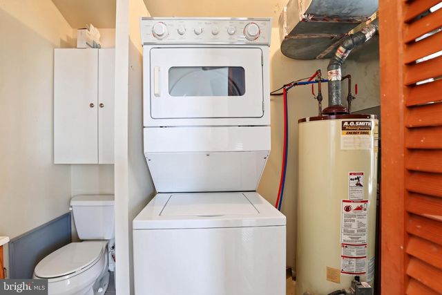 921 S GREEN ST, Tuckerton, NJ 08087