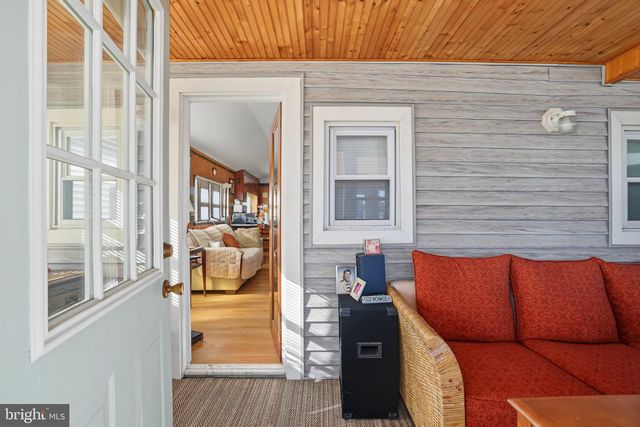 921 S GREEN ST, Tuckerton, NJ 08087