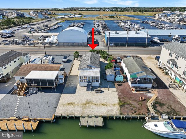 921 S GREEN ST, Tuckerton, NJ 08087