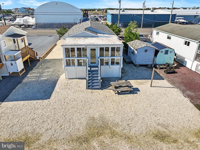 921 S GREEN ST, Tuckerton, NJ 08087