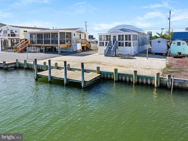 921 S GREEN ST, Tuckerton, NJ 08087