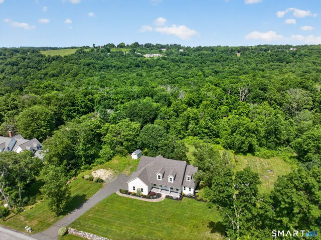 365 Munger Lane, Bethlehem, CT 06751