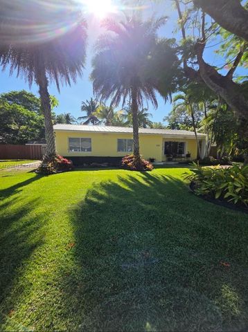 8040 SW 63rd Pl, Miami, FL 33143