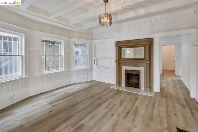 832 7th Ave, Oakland, CA 94606