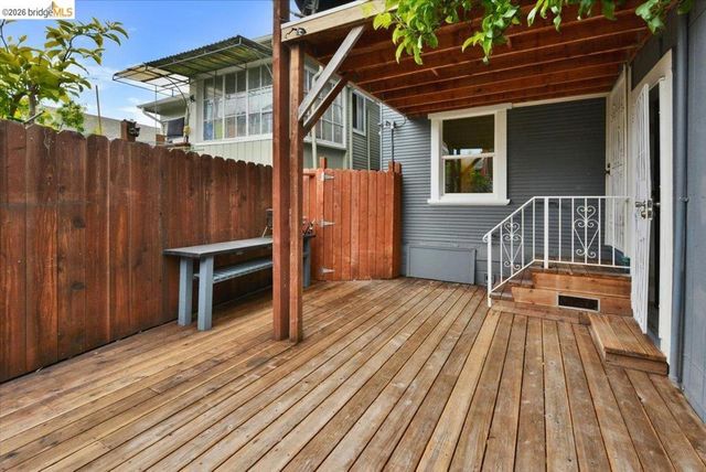832 7th Ave, Oakland, CA 94606