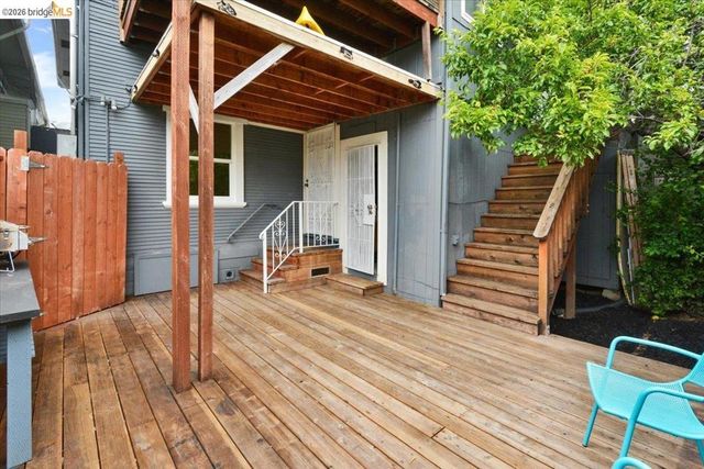 832 7th Ave, Oakland, CA 94606