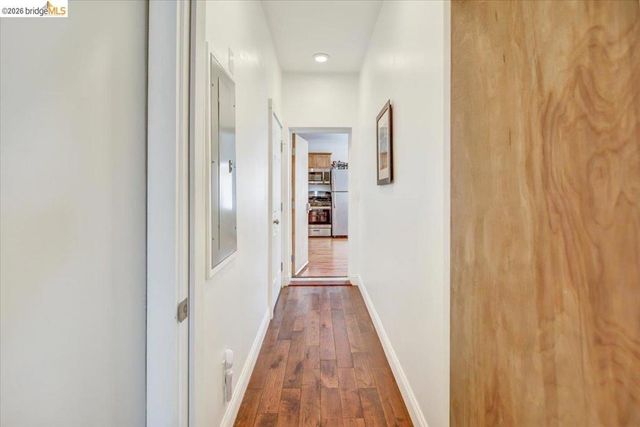 832 7th Ave, Oakland, CA 94606