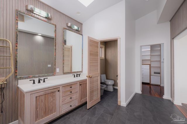 92 Highpoint Dr, Gulf Breeze, FL 32561