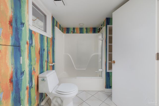 92 Highpoint Dr, Gulf Breeze, FL 32561