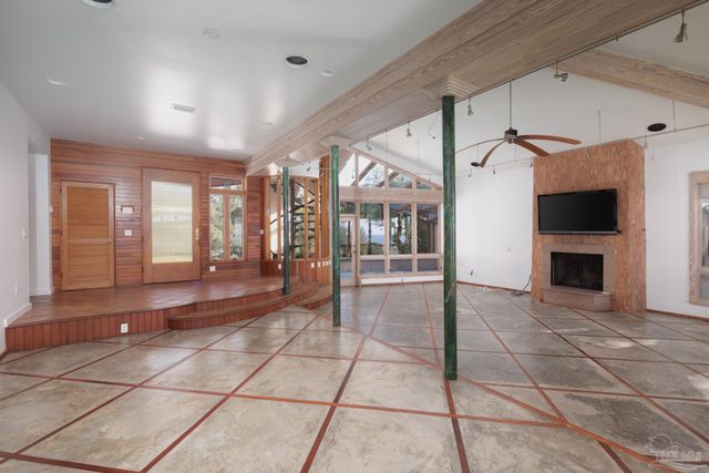 92 Highpoint Dr, Gulf Breeze, FL 32561