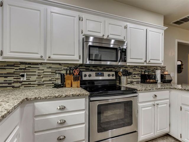 3904 Regatta Road, Yukon, OK 73099