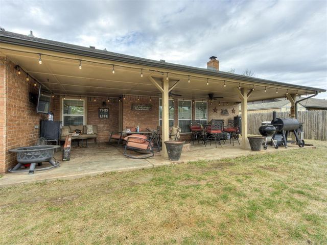 3904 Regatta Road, Yukon, OK 73099