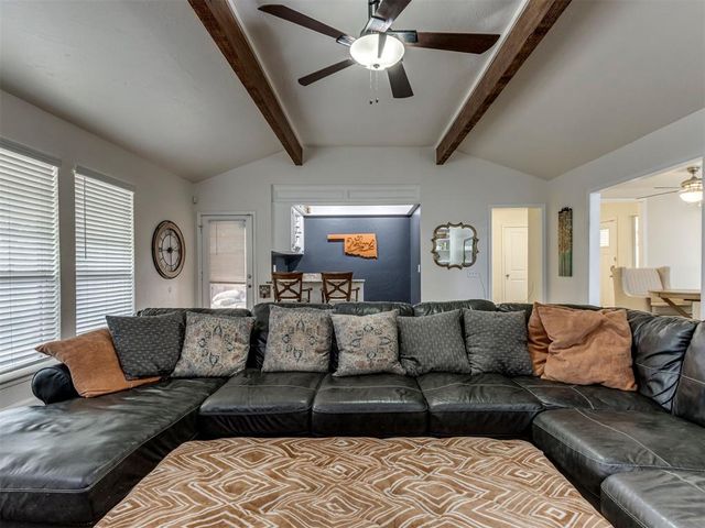 3904 Regatta Road, Yukon, OK 73099