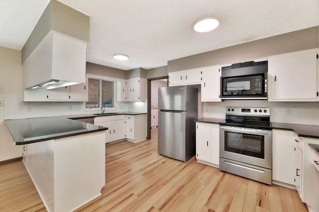 1319 W 33rd, Wichita, KS 67217