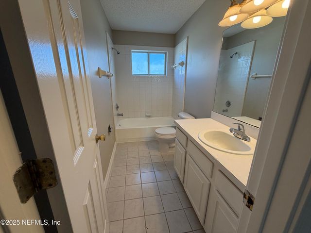 2013 PIPING PLOVER Way, Jacksonville, FL 32224