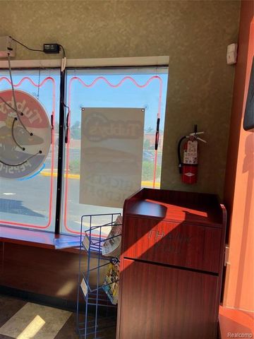 700 S Lapeer Road, Lake Orion, MI 48362