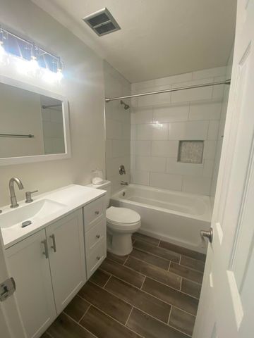 10501 Delicado Place NE, Albuquerque, NM 87111