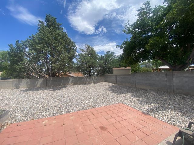 10501 Delicado Place NE, Albuquerque, NM 87111