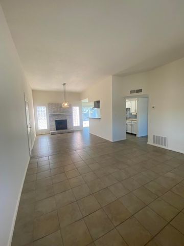 10501 Delicado Place NE, Albuquerque, NM 87111