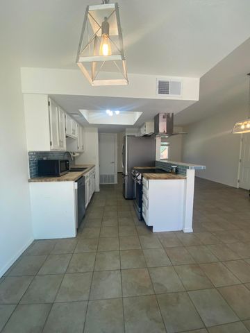 10501 Delicado Place NE, Albuquerque, NM 87111
