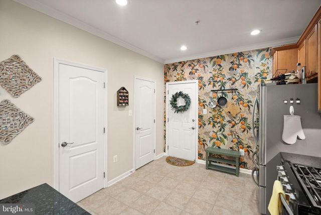 12414-A LIBERTY BRIDGE RD, Fairfax, VA 22033