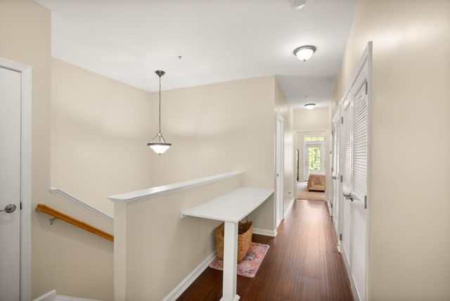 12414-A LIBERTY BRIDGE RD, Fairfax, VA 22033