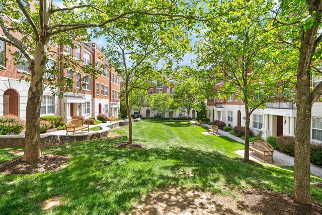 12414-A LIBERTY BRIDGE RD, Fairfax, VA 22033