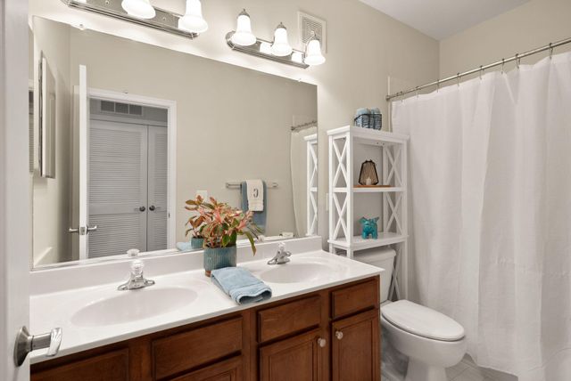 12414-A LIBERTY BRIDGE RD, Fairfax, VA 22033