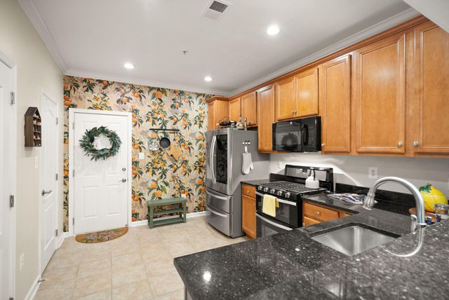 12414-A LIBERTY BRIDGE RD, Fairfax, VA 22033
