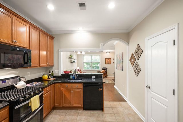 12414-A LIBERTY BRIDGE RD, Fairfax, VA 22033