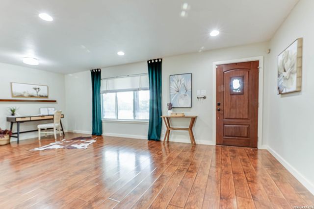 3918 OAK TRL, San Antonio, TX 78228