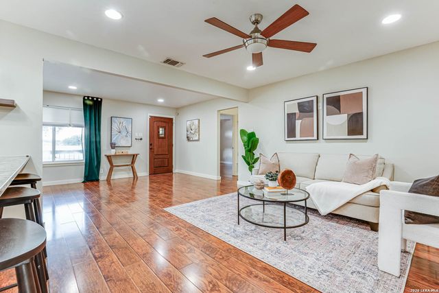 3918 OAK TRL, San Antonio, TX 78228