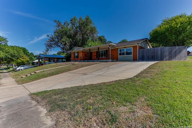 3918 OAK TRL, San Antonio, TX 78228