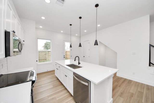 2708 Bostic Street A, Houston, TX 77093