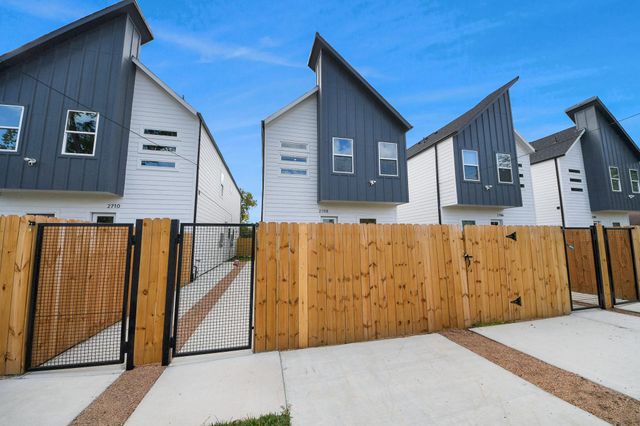 2708 Bostic Street A, Houston, TX 77093
