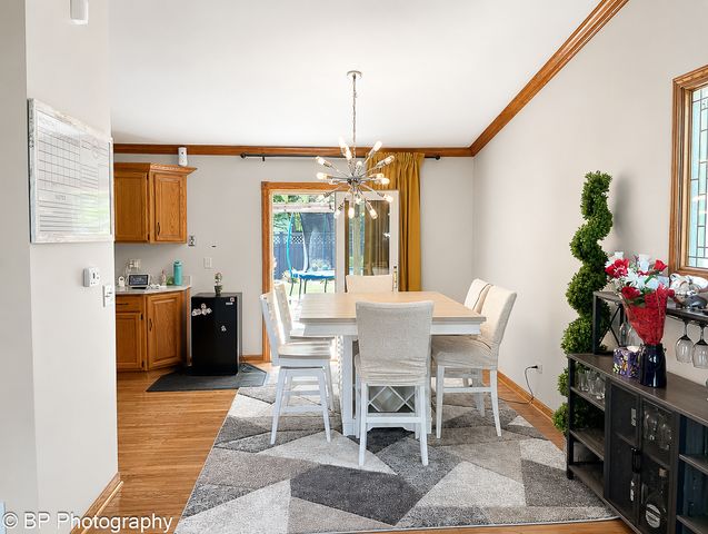 516 N Beck Road, Lindenhurst, IL 60046