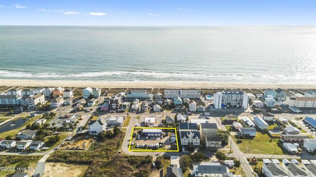 109 Sumter Avenue, Carolina Beach, NC 28428