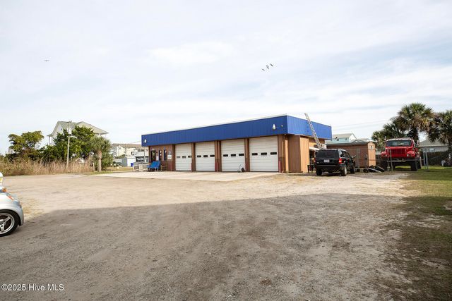 109 Sumter Avenue, Carolina Beach, NC 28428