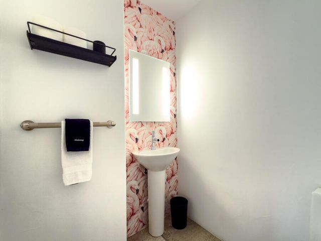 700 N Prescott Drive, Palm Springs, CA 92262