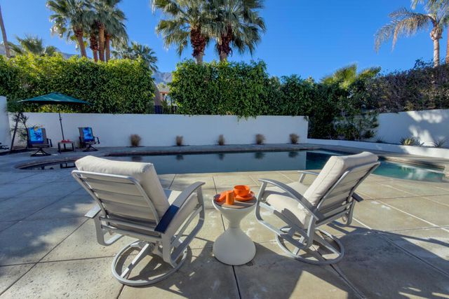 700 N Prescott Drive, Palm Springs, CA 92262