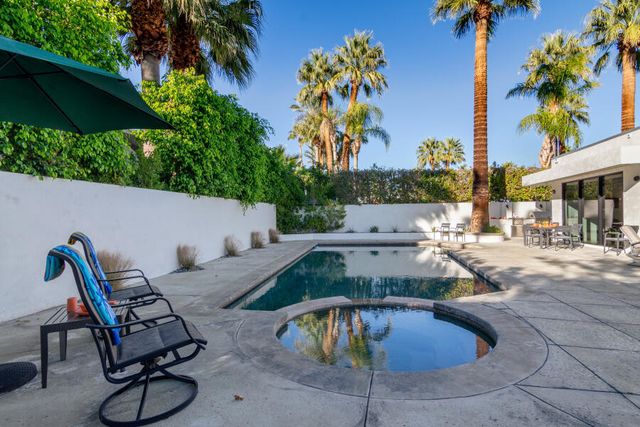 700 N Prescott Drive, Palm Springs, CA 92262