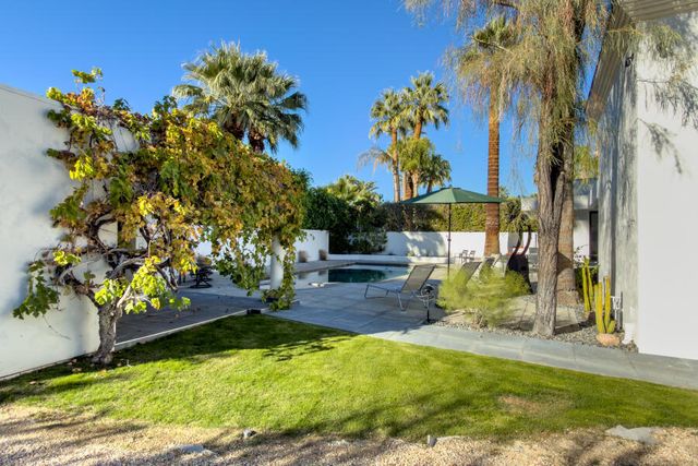 700 N Prescott Drive, Palm Springs, CA 92262