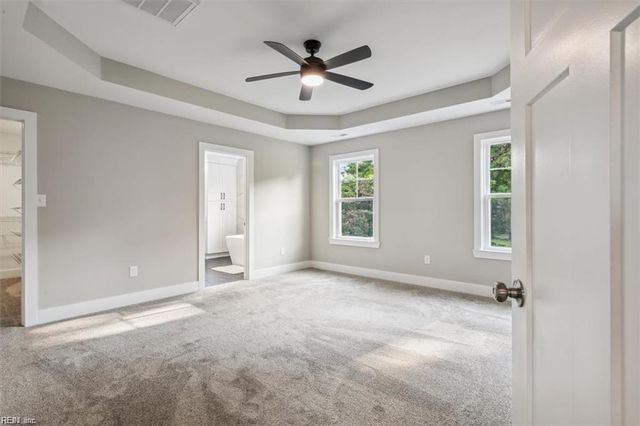 16 Madison LN S, Newport News, VA 23606