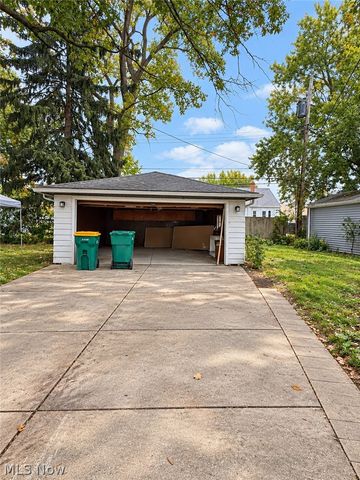 14209 Brunswick Avenue, Maple Heights, OH 44137