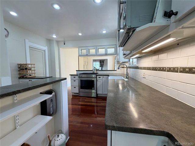 631 Jackson Street, Denver, CO 80206