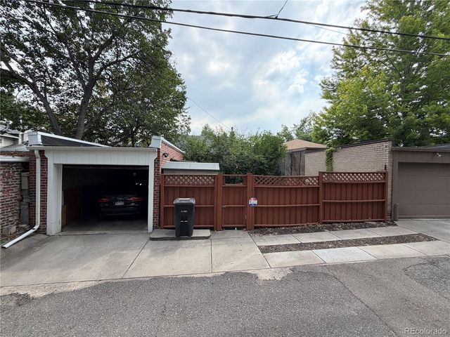 631 Jackson Street, Denver, CO 80206