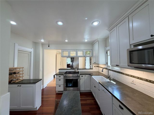 631 Jackson Street, Denver, CO 80206