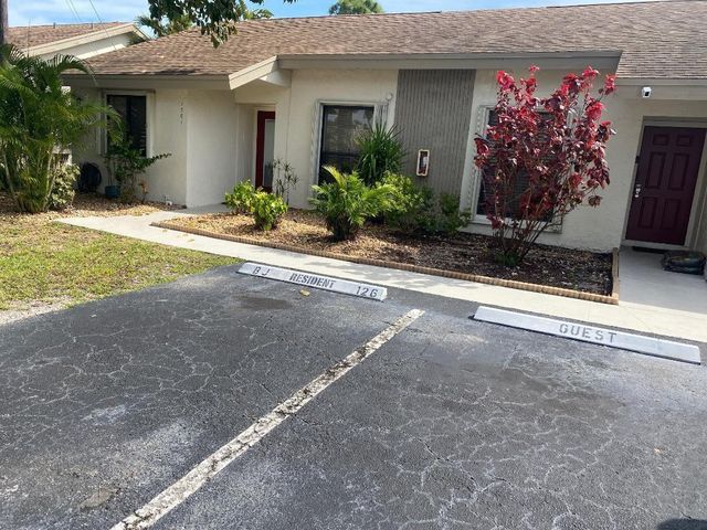 3090 S OAKLAND FOREST Drive 1901, Oakland Park, FL 33309